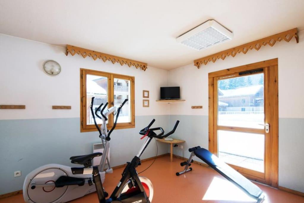 Appartement Rez-De-Chaussee, Cosy T3 4 A 6 Pers Avec Piscines Interieure & Exterieure A Samoens En Haute-Savoie Kültér fotó